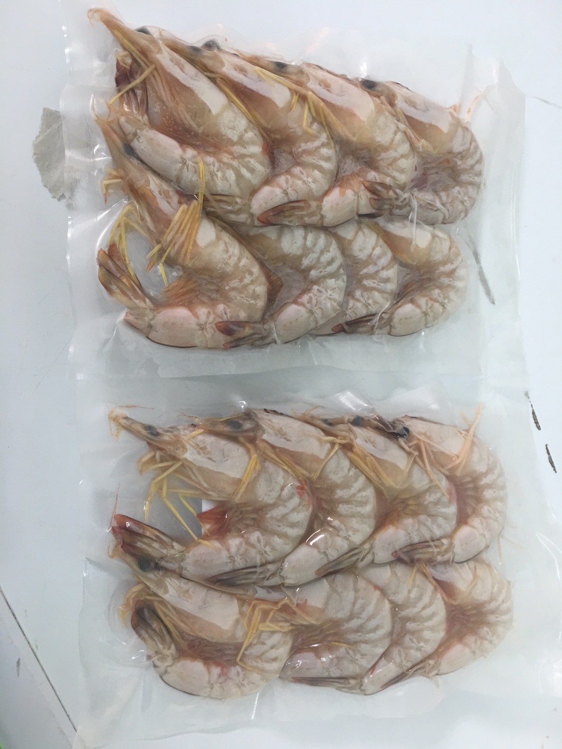 กุ้งแชบ๊วยกลาง 9ตัว/แพ็คประมาณ 300กรัม ราคา733/กก. (คิดราคาตามน้ำหนักจริง)  ร้านคนจับปลา จ.นครศรีธรรมราช - สุขทุกคำ